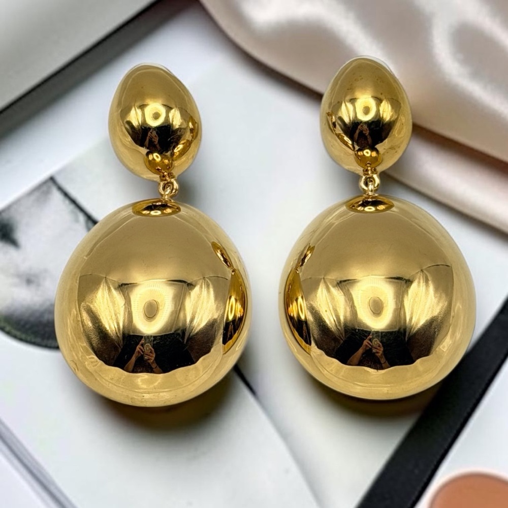 Isabel Marant ‘Awa’ Oversized Gold Tone Sculptural Drop Earrings Retail $495 - Picture 9 of 15